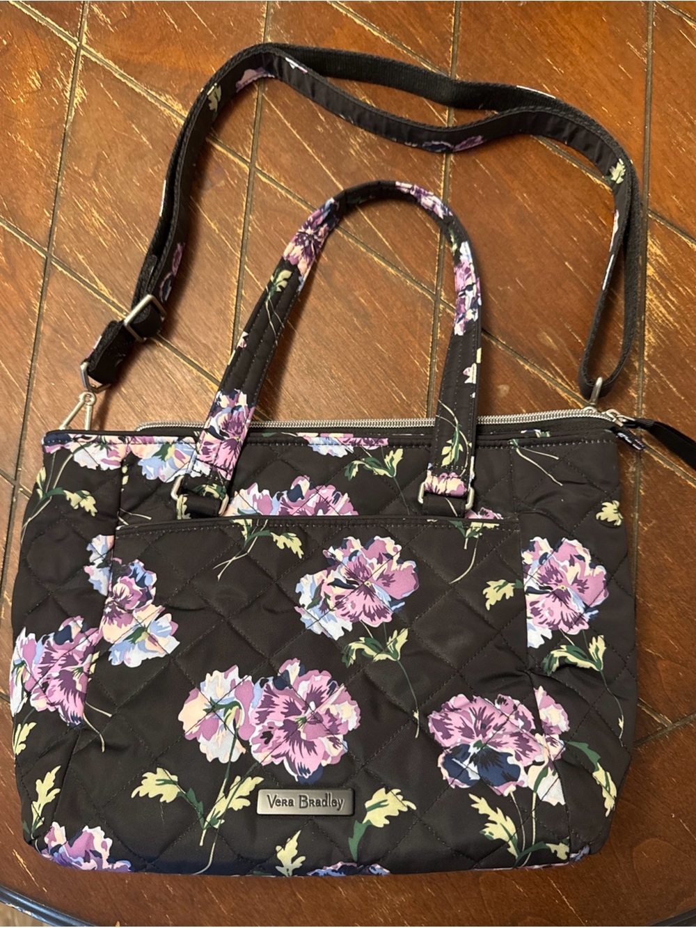 Vera Bradley Medium Performance Twill Tote Floating Plum Pansies Purple EUC